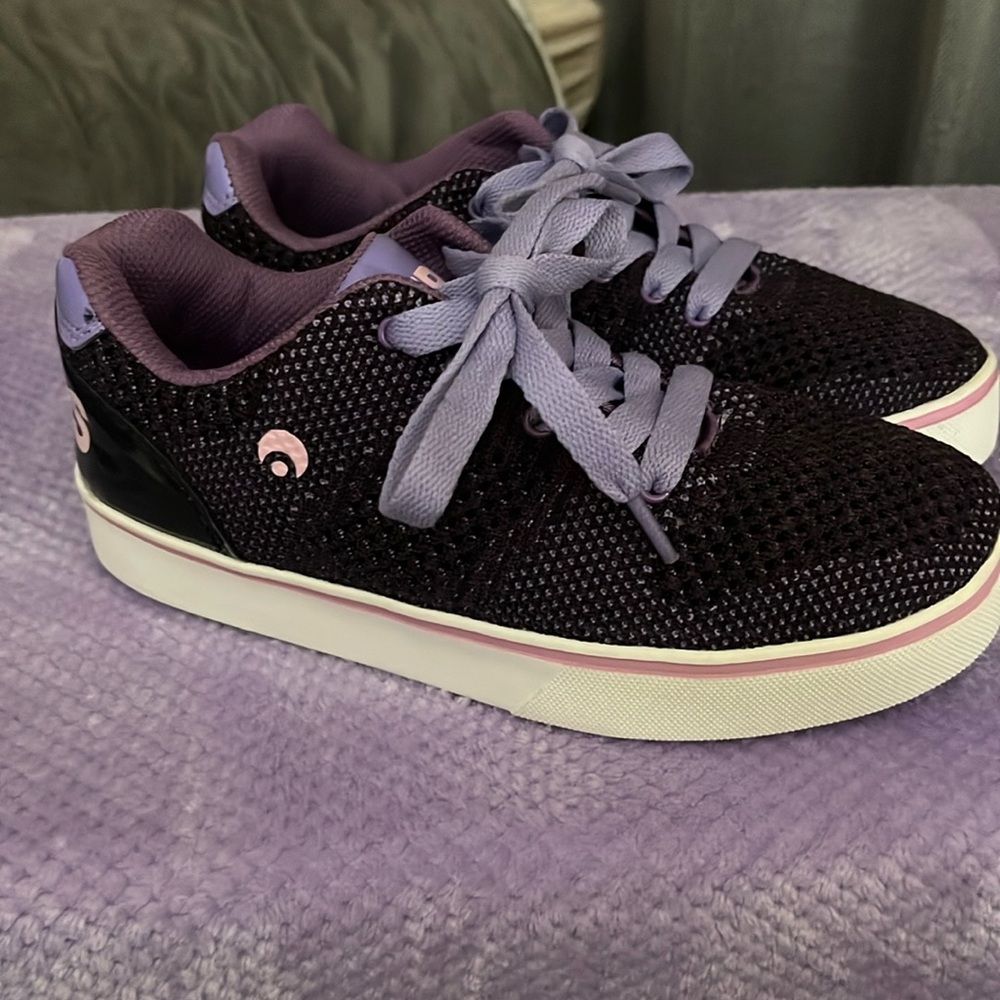Osiris skater sneakers size 4 NWOT